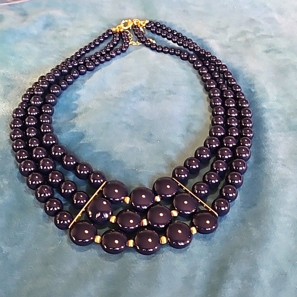 Vintage 2006 Charming Charlie blue acrylic necklace, 3 strands
